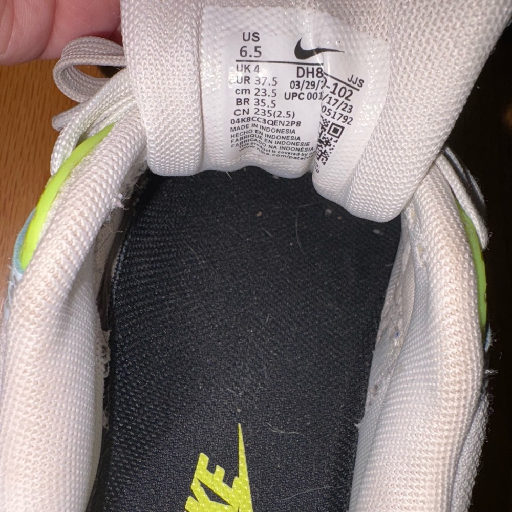 ✨ NIKE ✨ Women’s Air Max 90 Summit White/Racer Blue/Volt Size 6.5 With Box $140 - Picture 14 of 15